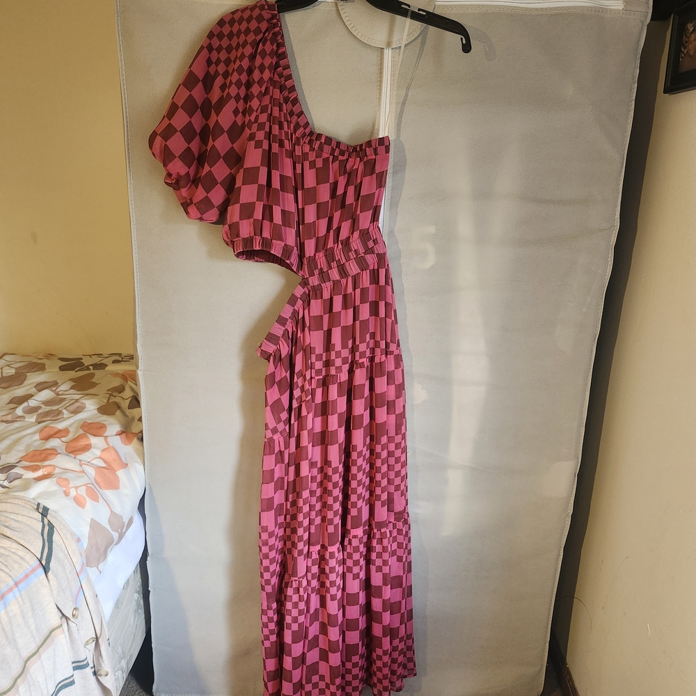 Versona Pink Checkered One-Shoulder Maxi Dress